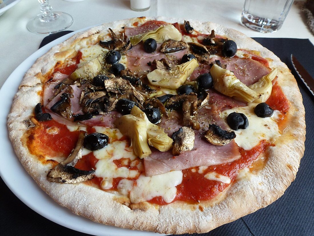 Capricciosa pizza